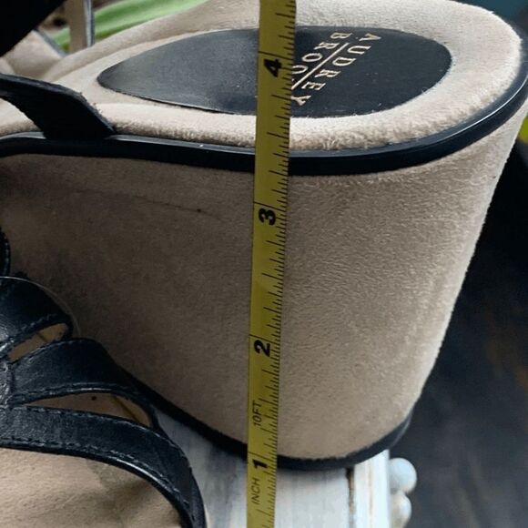 Aubrey Brooke Women's Perforated Ankle Strappy Wedge Sandals Black Size 8.5 - Picture 12 of 14